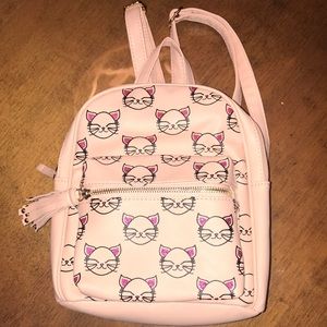 Cute mini backpack NWOT